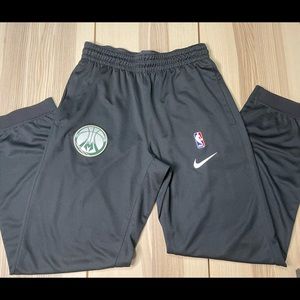 Nike NBA Milwaukee Bucks Basketball Warm‎ Up Pants